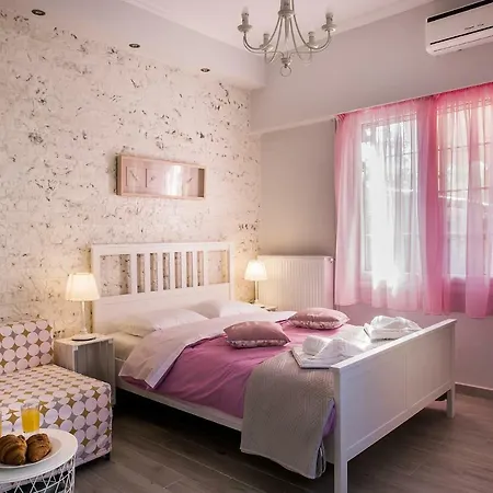 Nafsika Luxury דירה