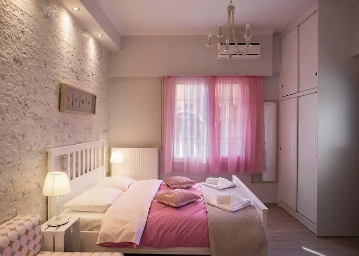 Nafsika Luxury Corfu (city)