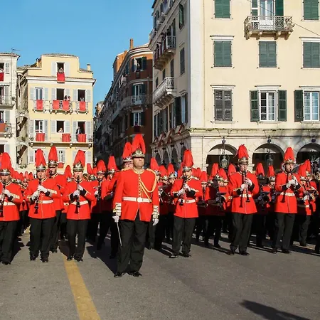 Nafsika Luxury דירה *